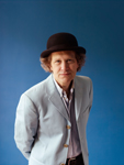 Django
                                        Bates